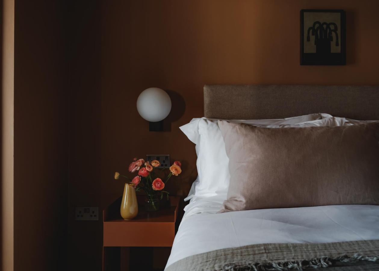Leighton House - Boutique Guesthouse Bath Buitenkant foto A bedroom at the hotel