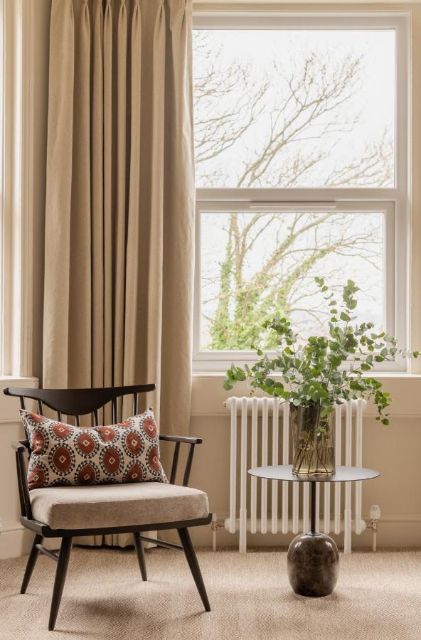 Leighton House - Boutique Guesthouse Bath Buitenkant foto A window with a windowsill