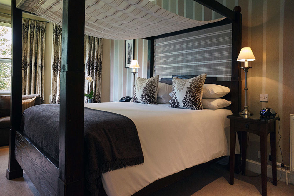 Leighton House - Boutique Guesthouse Bath Buitenkant foto A bedroom at The Old parsonage