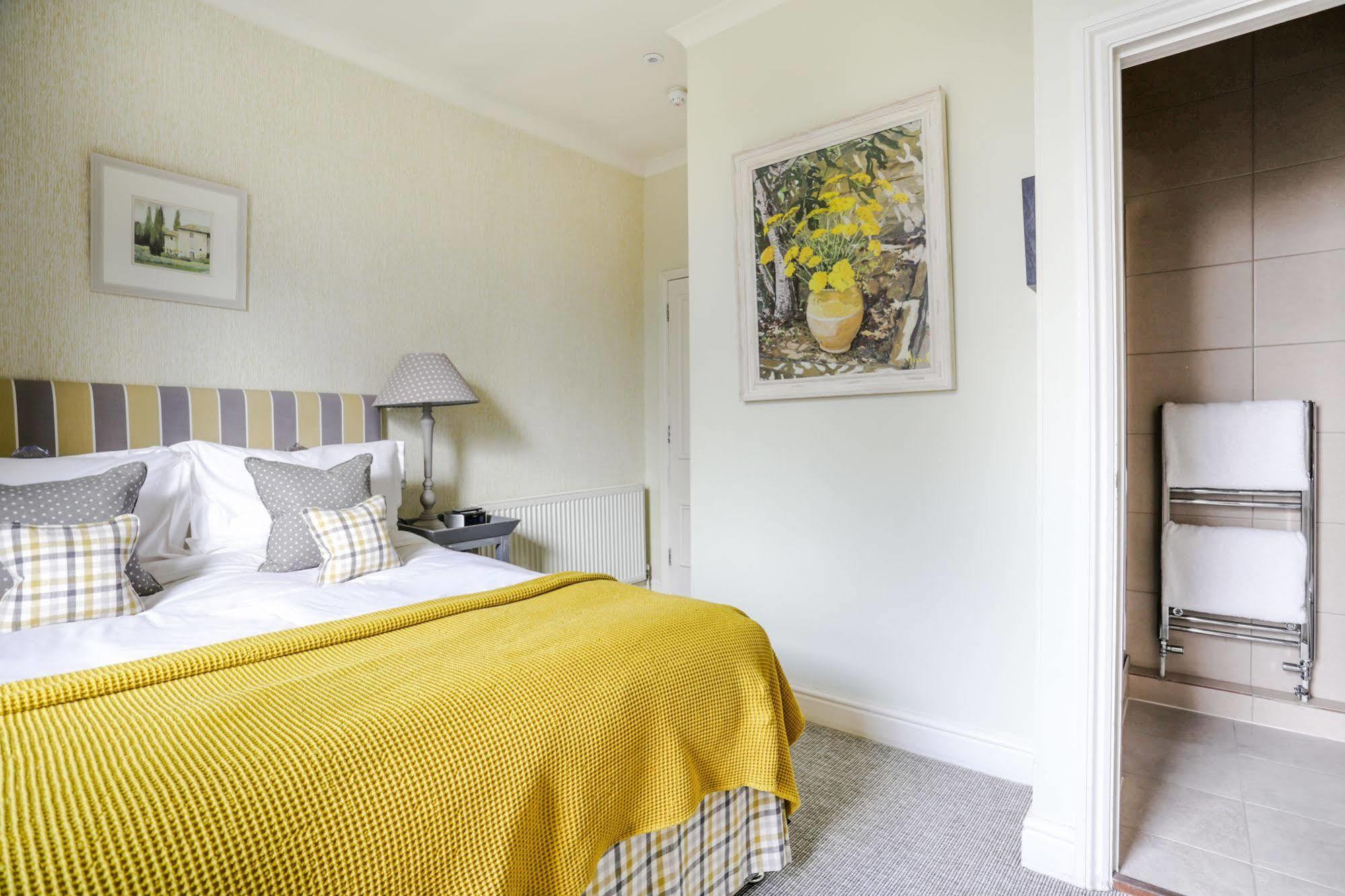 Leighton House - Boutique Guesthouse Bath Buitenkant foto A bedroom at The Old parsonage